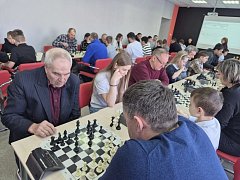 В школе №2 прошел семейный турнир по шахматам на кубок главы МО г. Ершов