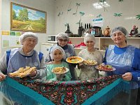 На масленичной неделе ершовцы двух поколений пекли "доброблин"