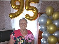 Жительница города Ершова отметила 95-летний юбилей