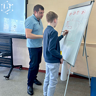 В IT-КУБе ершовские школьники открывают для себя увлекательный мир программирования