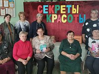 Пожилым сельчанкам Ершовского района рассказали, как ухаживать за кожей