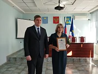 В Ершове поздравили работников бытового обслуживания и ЖКХ