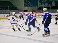 Саратовские хоккеистки поборются за «Хрустальную тиару»