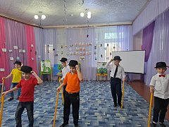 Год семьи: несколько поколений ершовцев собрались на празднике в детском саду «Машенька»