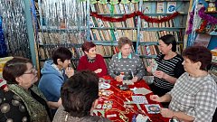 В Ершовском районе прошел новогодний мастер–класс по скрапбукингу