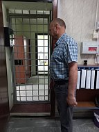 В Ершове общественник посетил изолятор временного содержания полиции и оценил санитарно-бытовые условия