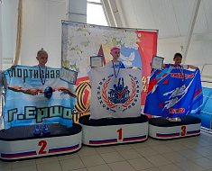 Победные старты: ершовские пловцы отличились на областном первенстве
