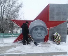 Акт глубокого уважения и благодарности: ершовские сельчане содержат памятник в образцовом порядке