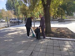 Чистый город начинается с нас: в Ершове прошел субботник
