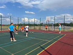 Юные жители области вместе с «Дворовым тренером» тренируются и соревнуются в разных видах спорта