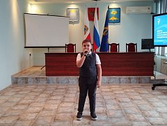 Торжественное вручение паспортов в День Конституции РФ в Ершовском районе