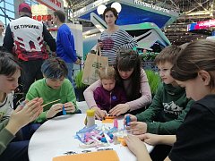 Саратовские волонтеры провели открытые мастер-классы для посетителей Международной выставки-форума «Россия»