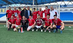 Футбольный турнир, посвященный 80-летию Победы, прошел на стадионе "Юность" г. Ершова