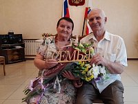 Год семьи в Ершовском районе: супруги Казицкие шагают по жизни рука об руку уже 55 лет