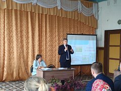 Глава Ершовского района Константин Мызников провел встречу с жителями села Орлов-Гай