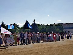 В Ершове прошел праздничный митинг ко Дню России