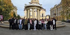 Будущие врачи в деле: старшеклассники из Ершовского района заглянули за кулисы медицинской профессии