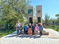 У каждого военного памятника Ершова побывали экскурсанты из детсада «Машенька»