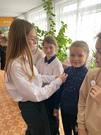 В пос. Учебный Ершовского района школьников посвятили в "орлят России"