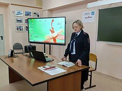 Ершовские полицейские проводят профилактические беседы со школьниками и их родителями