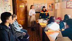 Ершовские спасатели дали урок студентам по оказанию первой доврачебной помощи