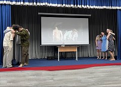 Спектакль "Молодая гвардия" в школе г. Ершова: память, ожившая на сцене