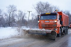 Более 300 единиц снегоуборочной техники работало ночью на дорогах области