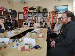 14 мая в г. Ершове в Центральной районной библиотеке прошло открытие клуба приемных семей