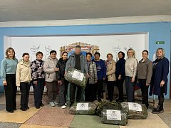 В ершовском селе прошла встреча бойца спецоперации с односельчанками-волонтерами