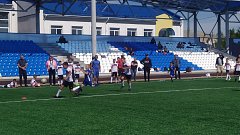 На стадионе "Юность" встретились футболисты г. Саратова и ДЮСШ г. Ершова