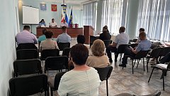 В администрации Ершовского района состоялось очередное заседание районного Собрания