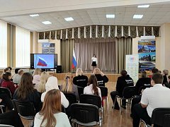 Школа волонтеров подарила ершовским подросткам  день, наполненный добром и новыми  знаниями