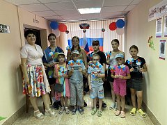 Юные ершовцы поздравили земляков с Днем Государственного флага РФ