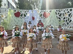В Ершове отметили День семьи, любви и верности праздничным концертом