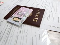 Срок действия водительских удостоверений и других разрешительных документов автоматически продлят