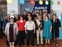 Любви и верности пример: в ершовском селе чествовали супругов-юбиляров