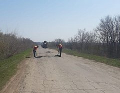 В Ершовском районе продолжается ремонт автодорог: завершены работы в Старой Краснянке, Рефлекторе и Новосельском