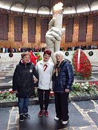 В День Победы «серебряные» волонтеры из Ершова по приглашению депутата побывали в городе-герое Волгограде