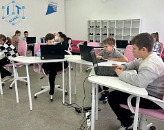 «IT-КУБ»: ершовские школьники смоделировали будущее и оказались в 2050 году