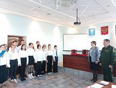 Глава Ершовского района встретилась с добровольцами и общественниками