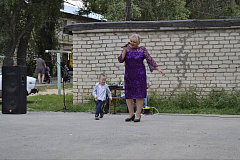 Концертная программа «Поем тебе, мой город» подарила жителям Ершова праздник