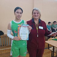 В Ершове прошел турнир по волейболу среди девушек, посвященный Году защитника Отечества