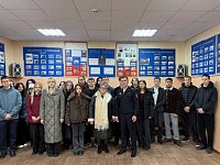 Полицейские провели профориентационное мероприятие для учеников школы № 3 г. Ершова