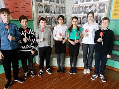 Дети Ершовского района присоединились к Всероссийской акции «Красный тюльпан»