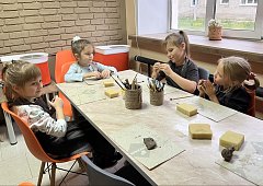 Гончарное дело в Ершове: школа №2 открывает творческие горизонты