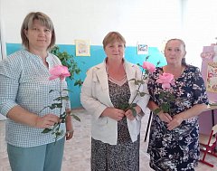 Воспитатели Ершовского района принимают поздравления с профессиональным праздником