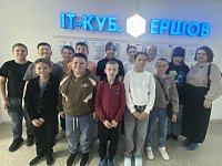 Ко Дню космонавтики «IT-КУБ.Ершов» устроил увлекательный мастер‑класс
