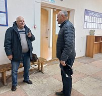 Ершовский общественник проконтролировал деятельность регистрационно-экзаменационного отделения ГИБДД