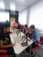 Юные шахматисты снова встретились на турнире к столетнему юбилею школы №2 г. Ершова