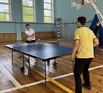 В Ершове прошло первенство по настольному теннису среди школьников, посвященное 80-летию Победы